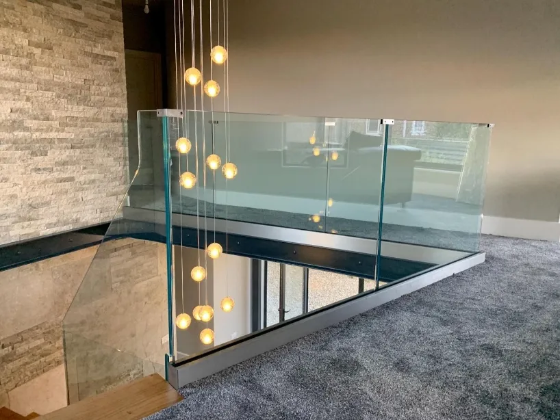 Vidro temperado de segurança laminado curvo plano de 3mm 12mm para construção à prova de balas isolado solar para janela porta móveis sala de banho preço da máquina 4