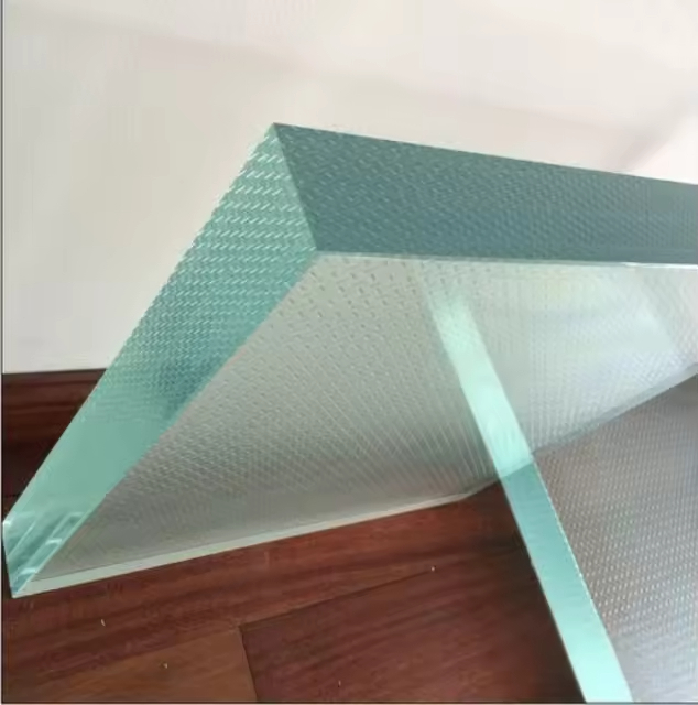 Escolha Arquitetônica Vidro laminado ultra-claro com baixo reflexo para lojas de luxo Vitrines Restaurantes Hotel Escalões de sala de estar